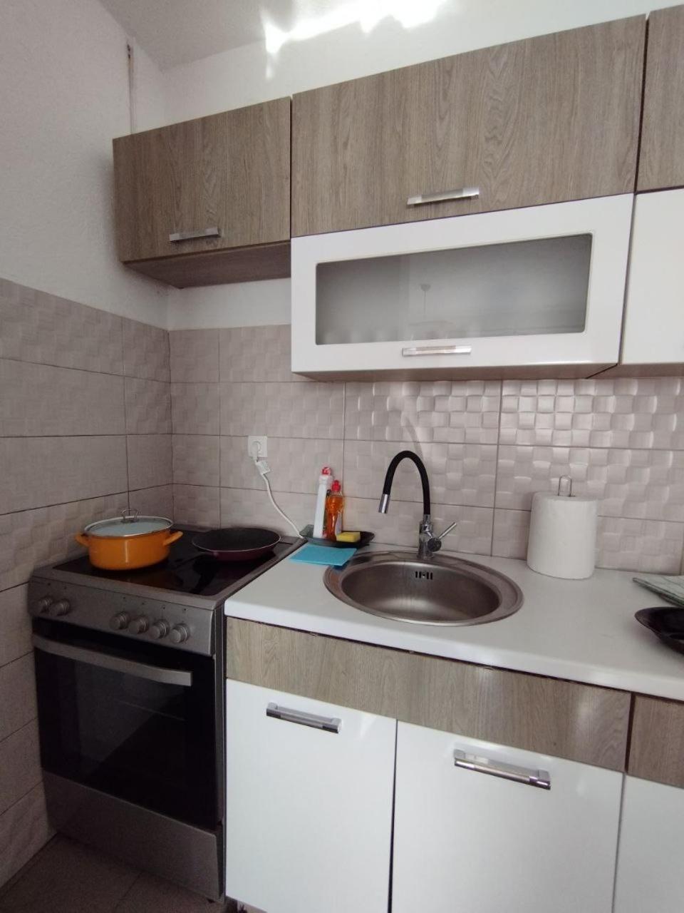 Rania Apartment *